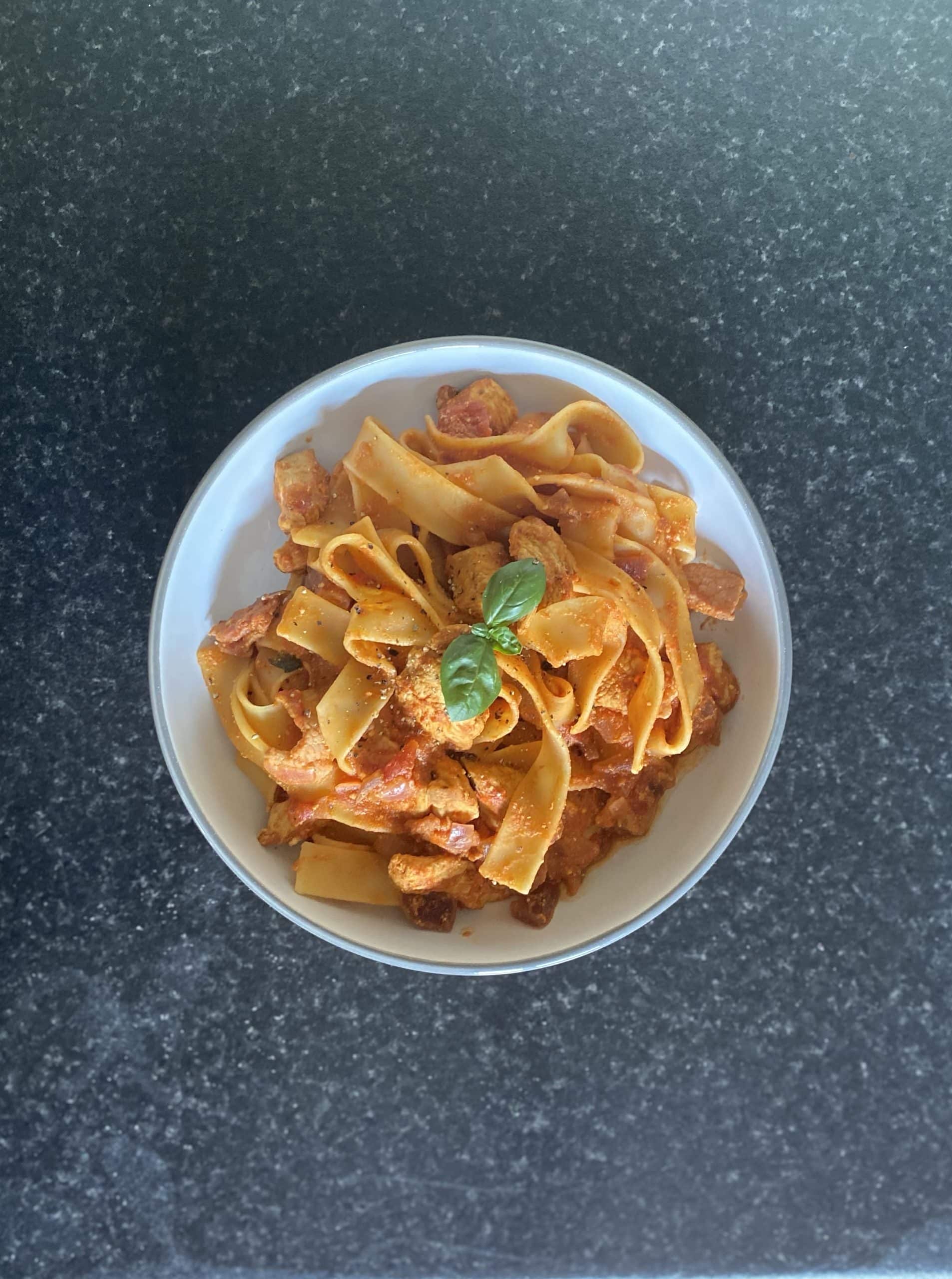 Chicken and Bacon Tagliatelle - daveynutrition